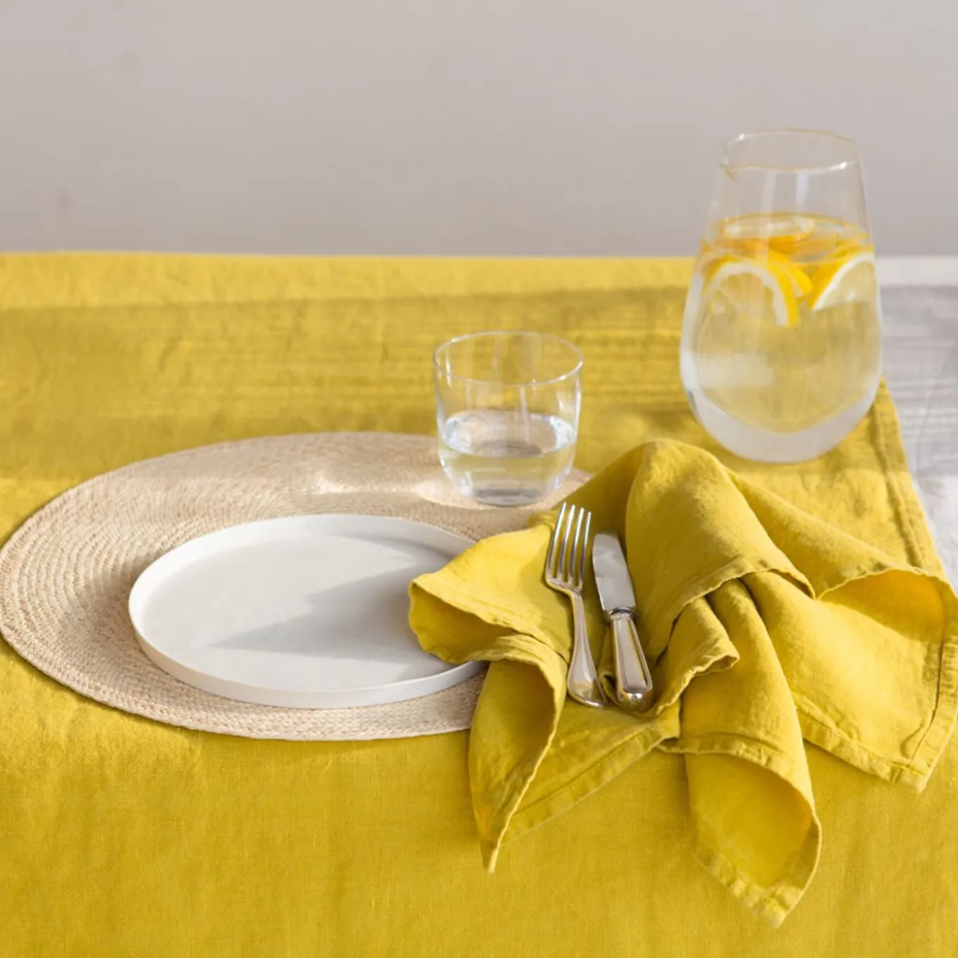 Set Of 4 Yellow Light Linen Napkins