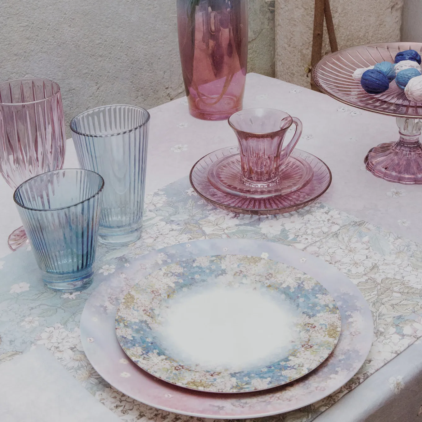 Shaded Blossom Set of 2 Charger Plates