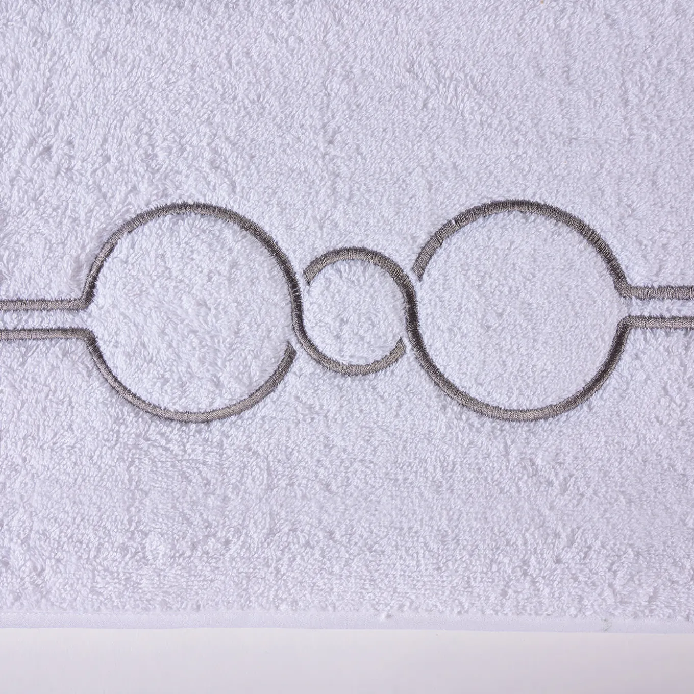 Shangri-La Pink & White Bath Rug