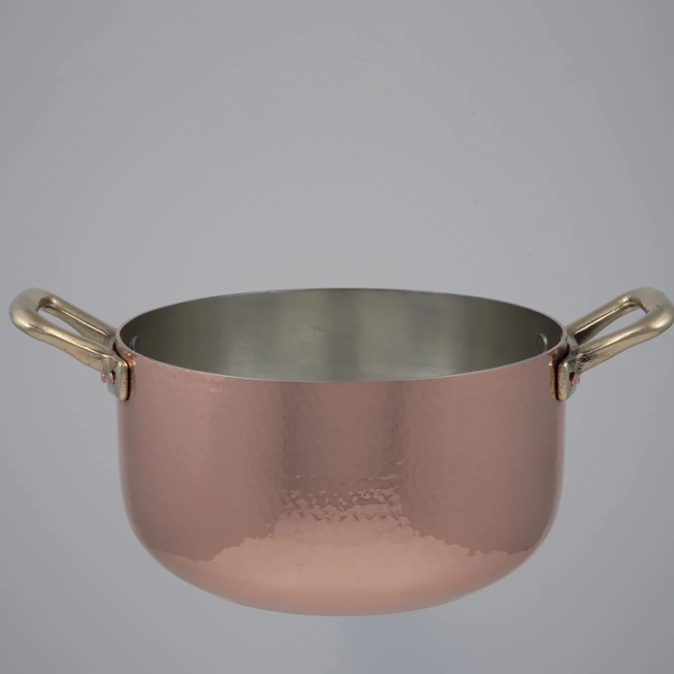 Silver lined 2-Handle Saucepan with Lid