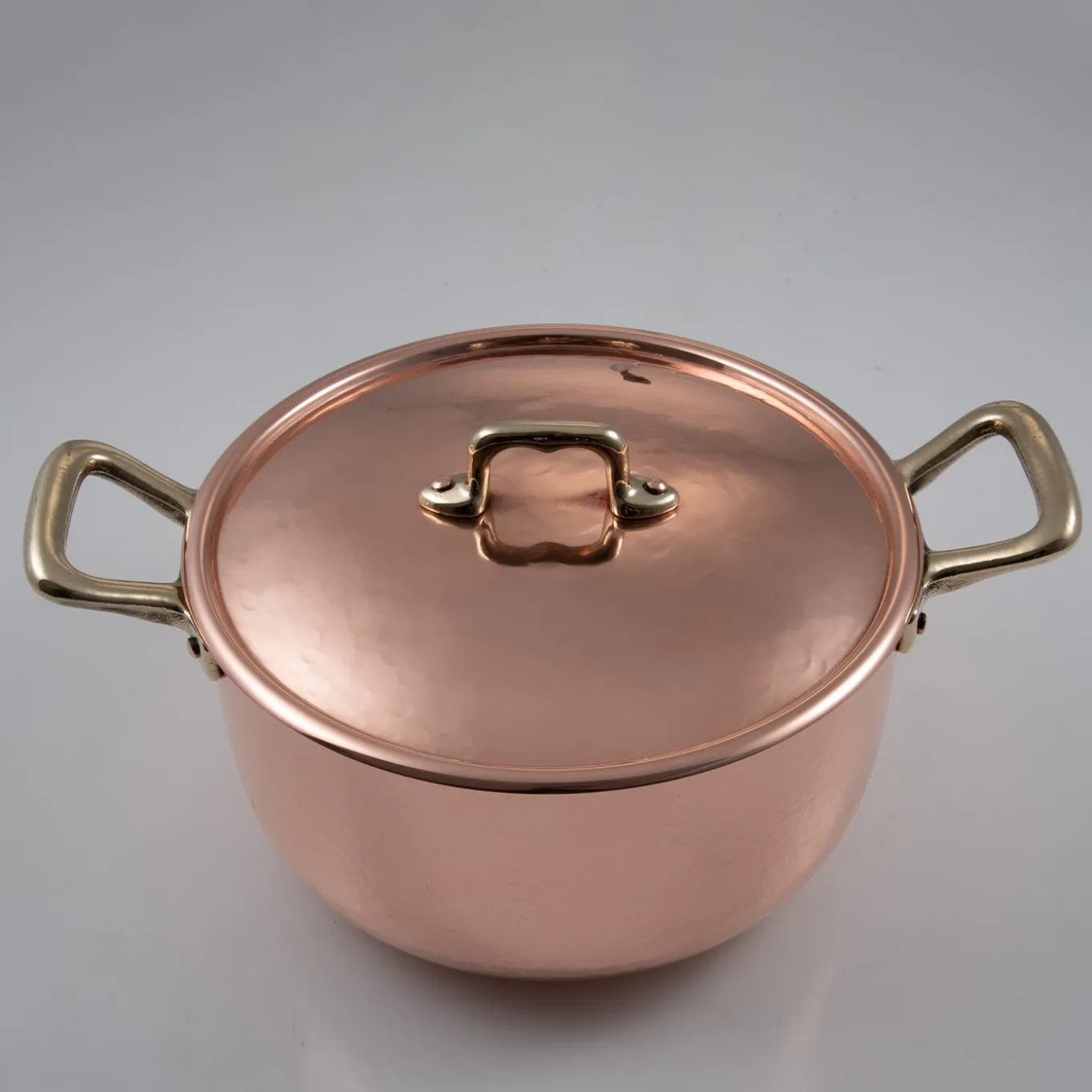 Silver lined 2-Handle Saucepan with Lid