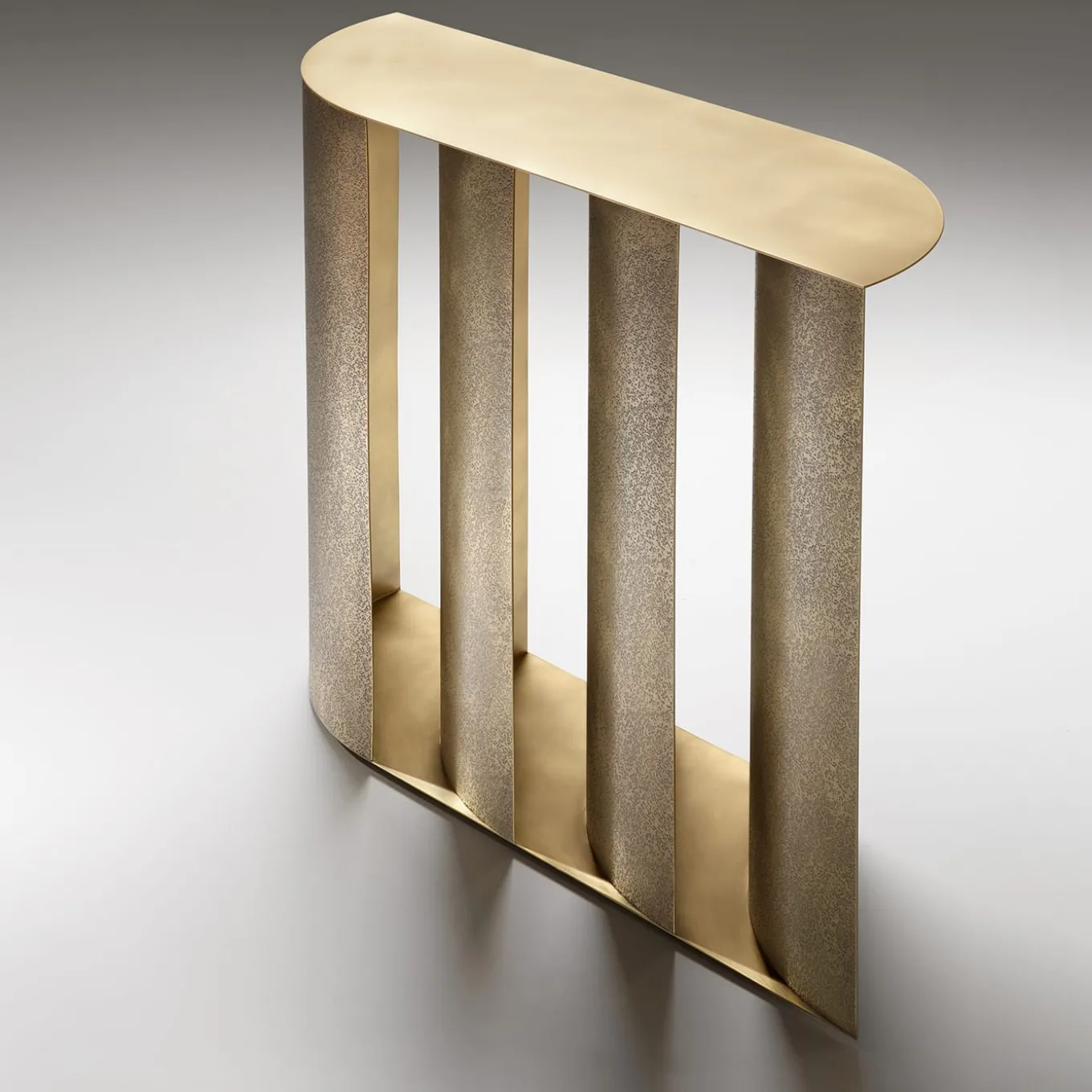 Sinestesia Brushed Brass Console by TIPSTUDIO