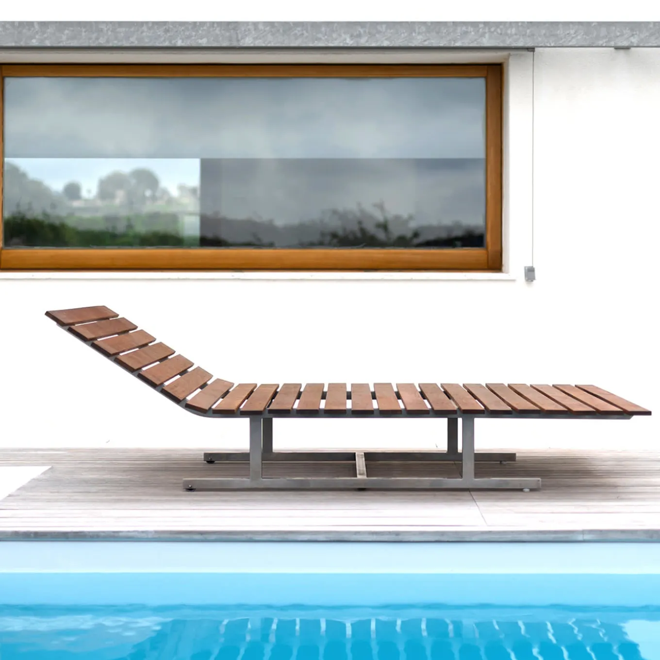 Sled Outdoor Chaise Longue