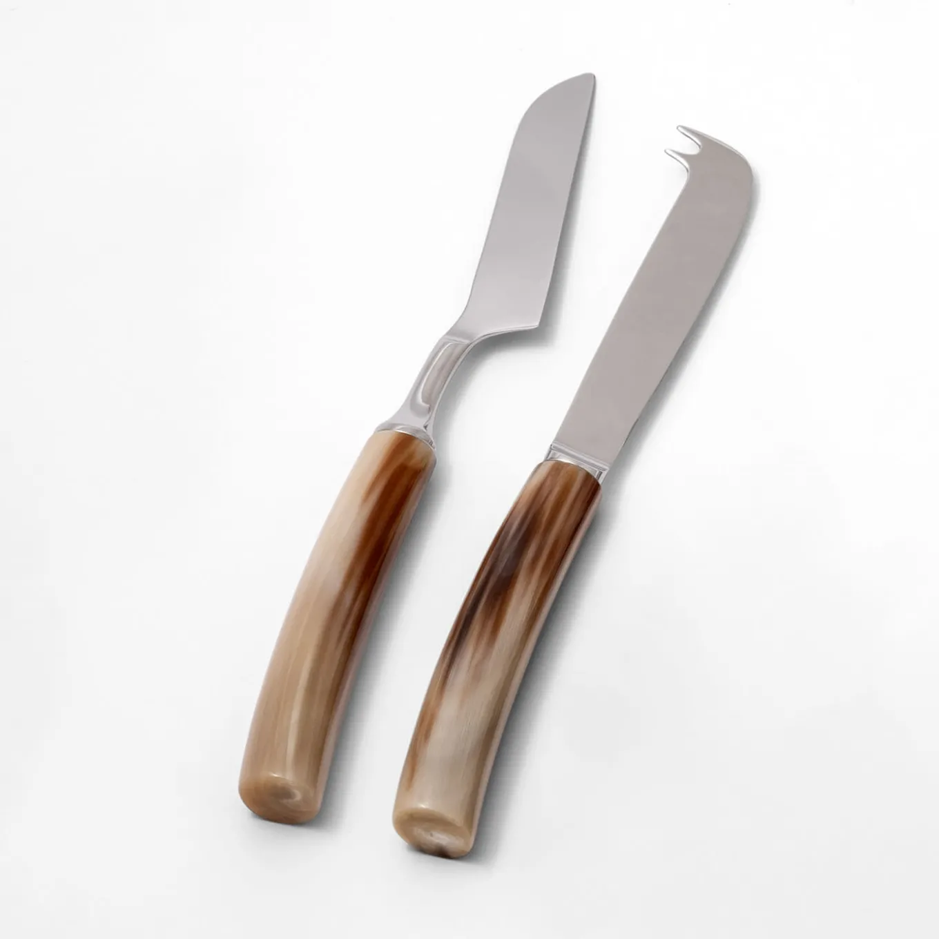 Soft Cheese Knives Set in Natural Horn