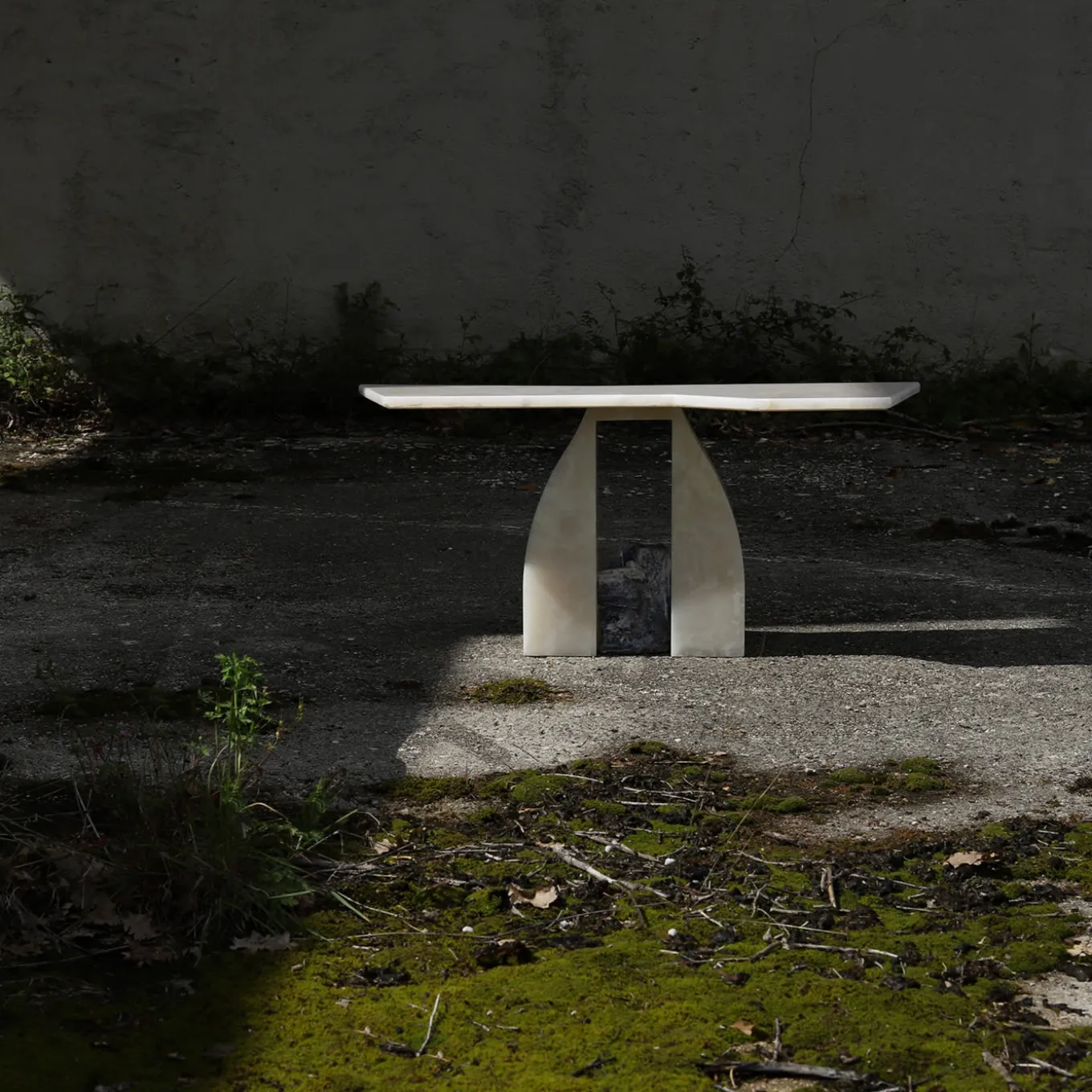 SST020 Honey Onyx Marble Table