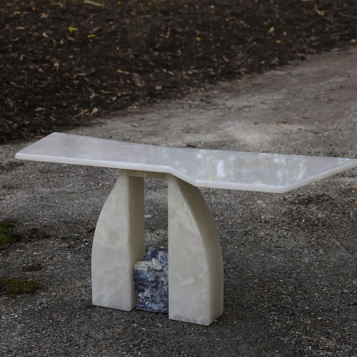 SST020 Honey Onyx Marble Table