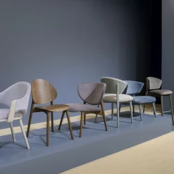 Stella 823 Blue Lounge Chair By Matteo Ragni