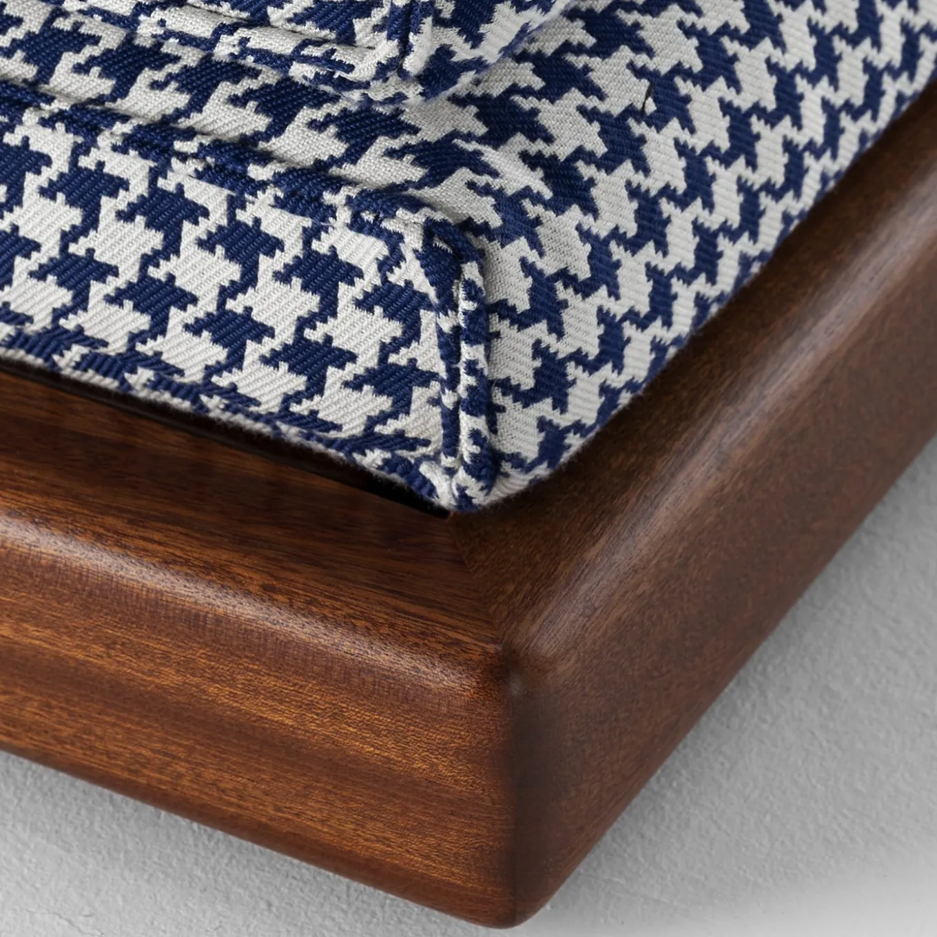 Sunset Poolside Daybed by Paola Navone