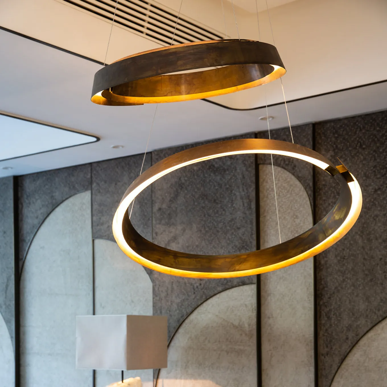 Swirl Pendant Lamp