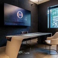 Tabula Rasa N°1 Silver Table by MM Design