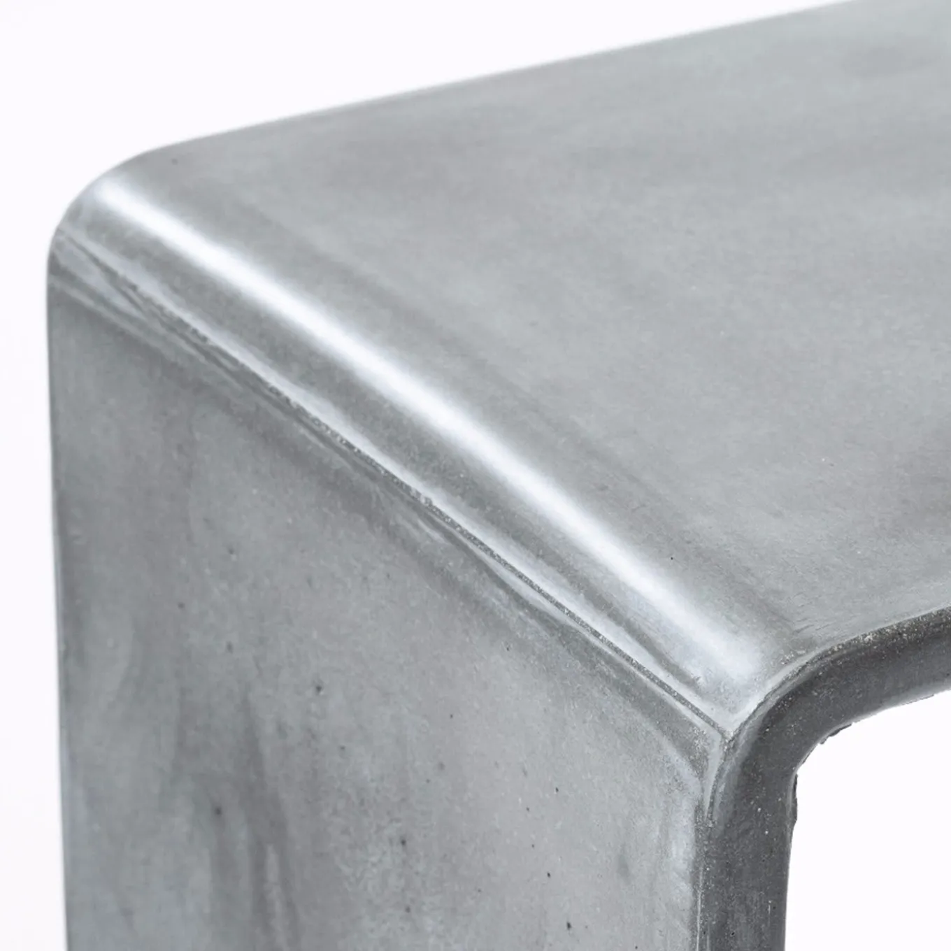 Tadao Alto Concrete Console Table