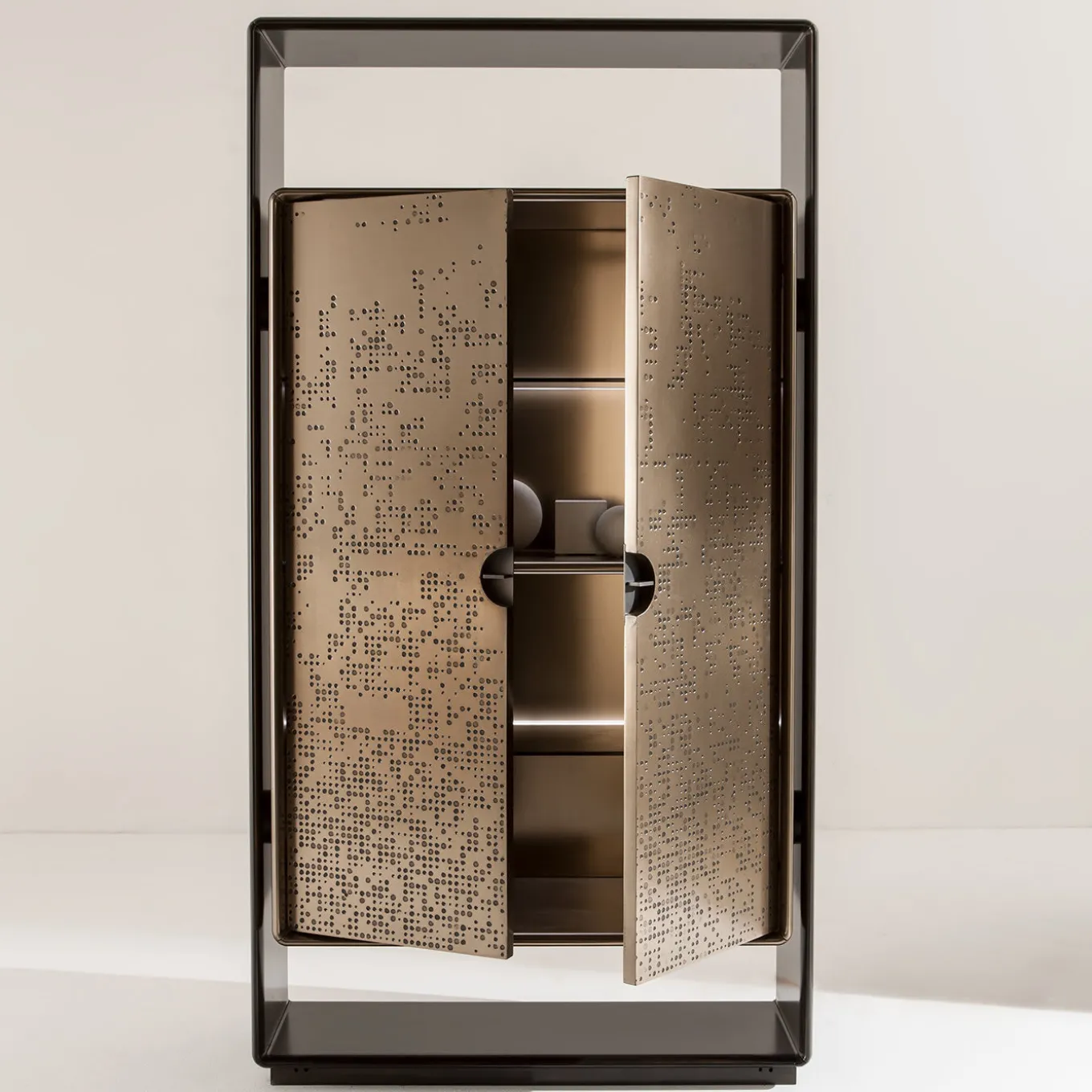 Talento Unlimited Cabinet by Edoardo Colzani Design