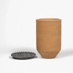 Tall Traccianti Container