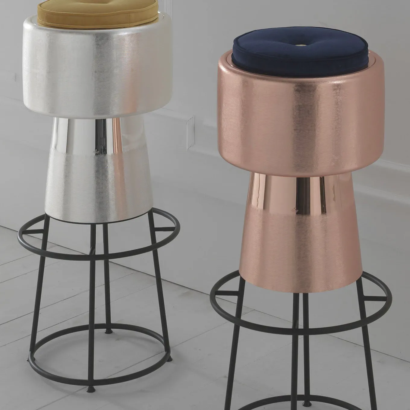 Tappo Silver Bar Stool by NOOII