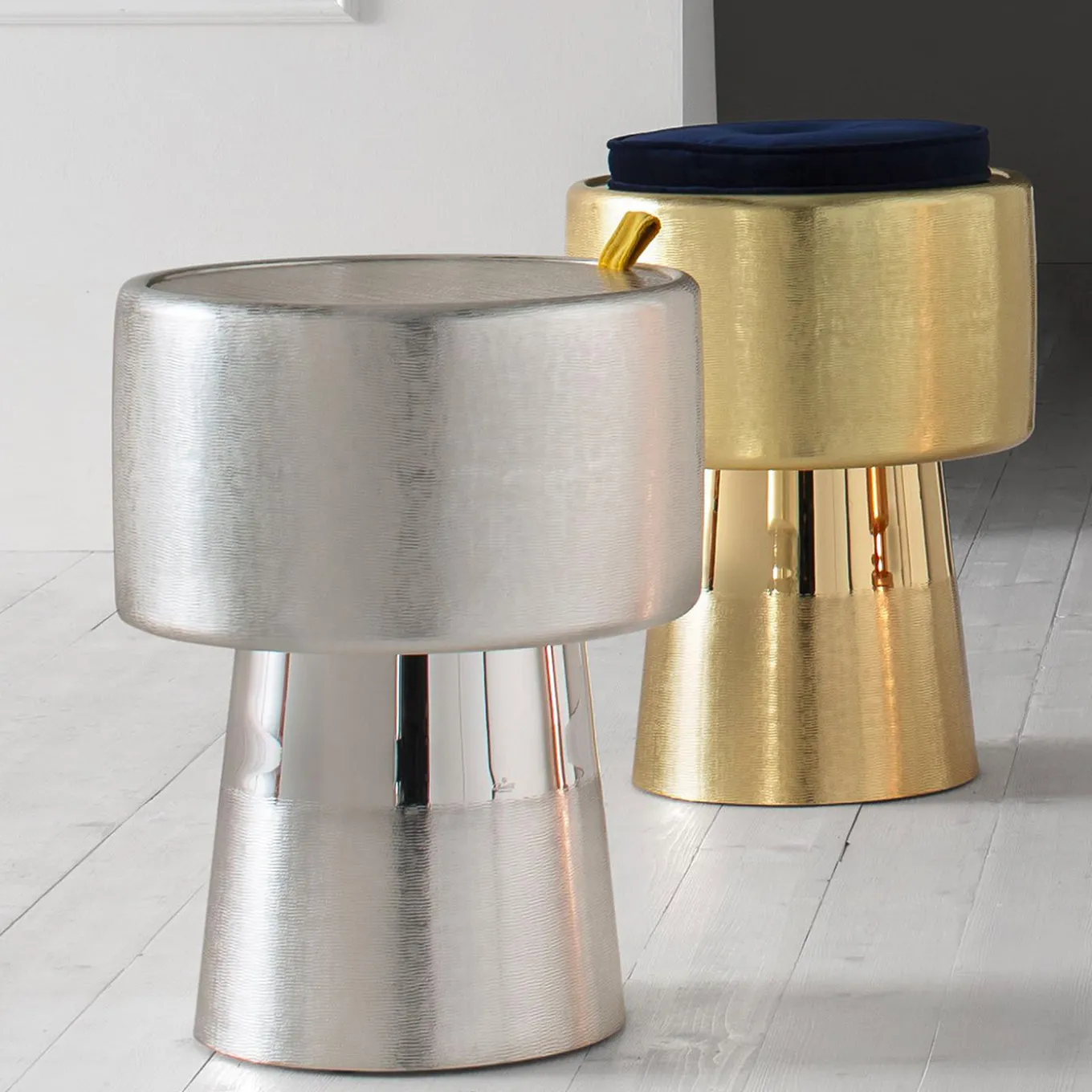 Tappo Silver Stool by NOOII