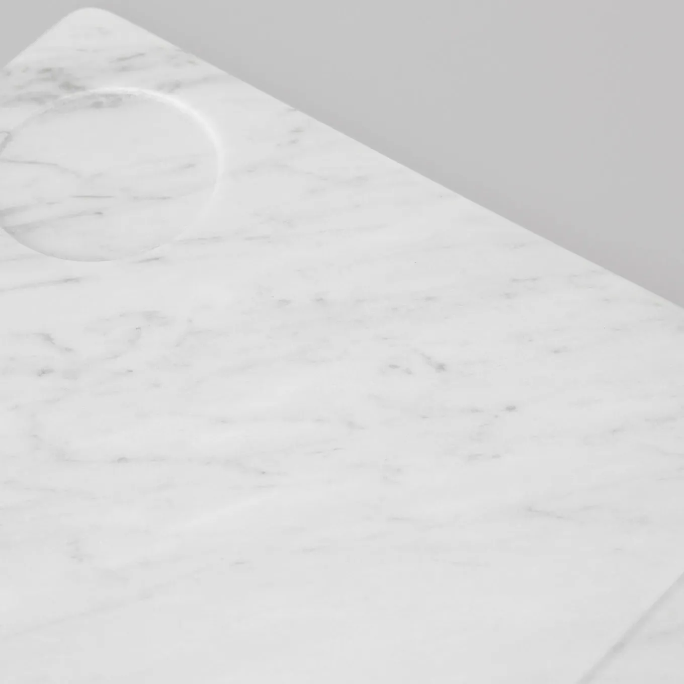 Tavoletta White Carrara Place Board by Studioformart