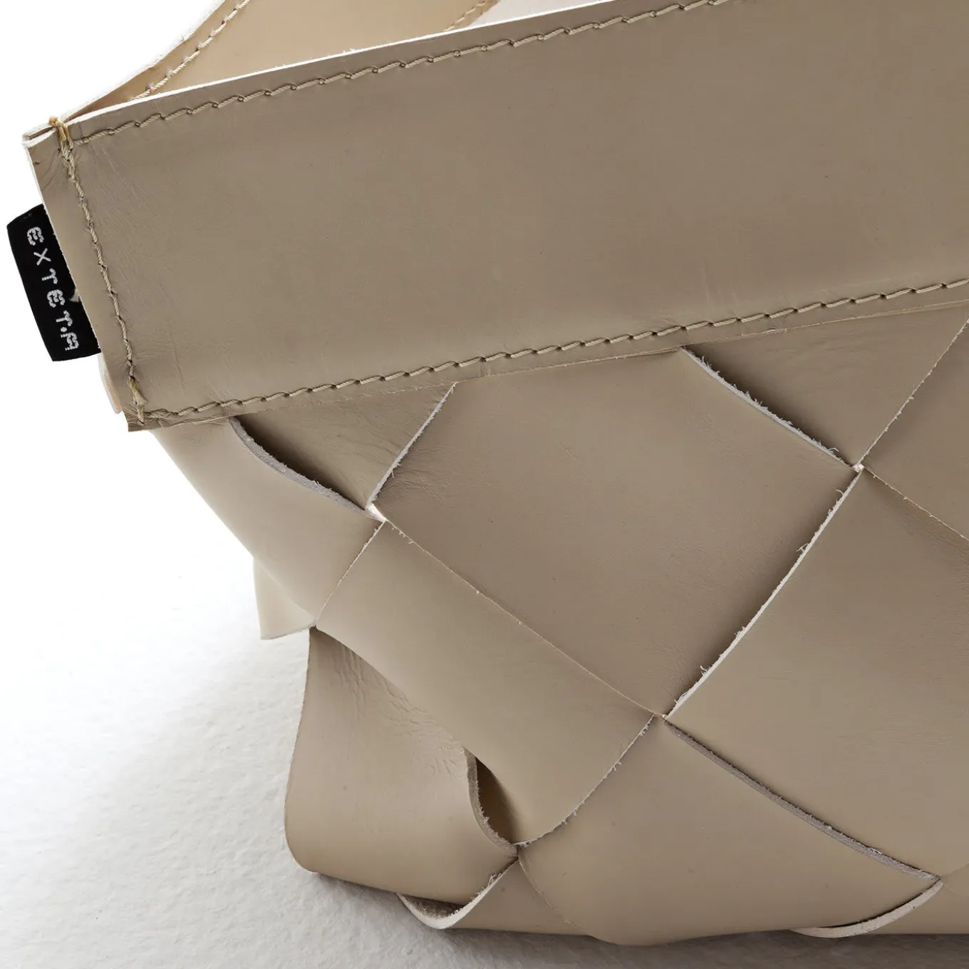 10th Basket Small Porcellana by Massimo Castagna