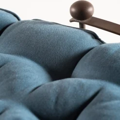 The Classic Garden Blue Chaise Longue