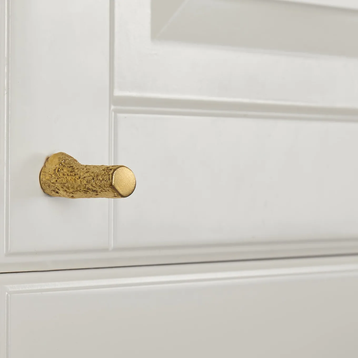 Tiglio Set of 4 Door Knobs by Nicole Valenti