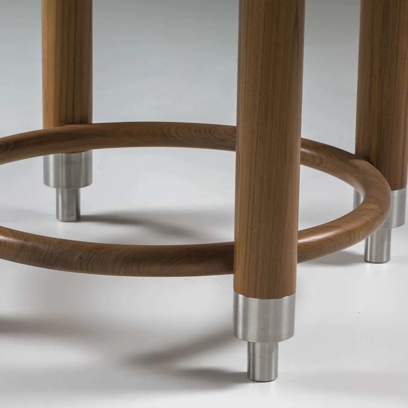 Timo Round Outdoor Table