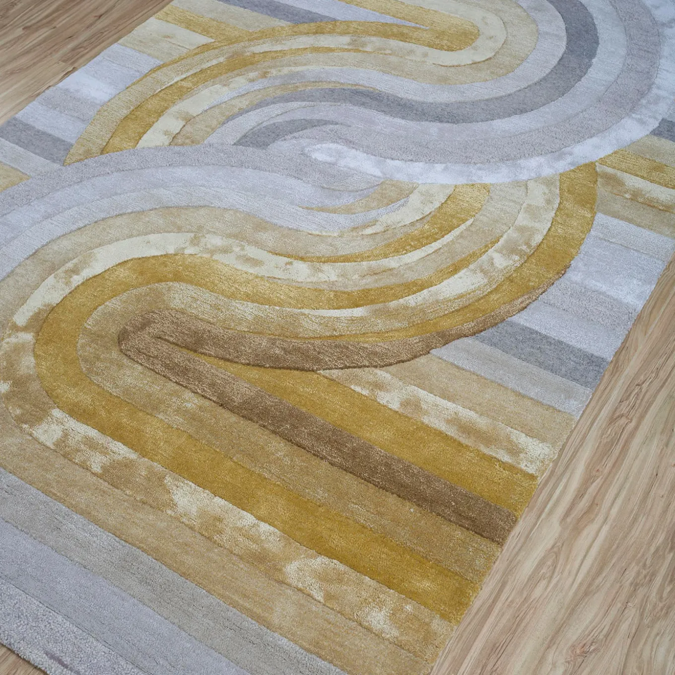 Tinted Tango Dark Amber Gold & White Hand Tufted Rug