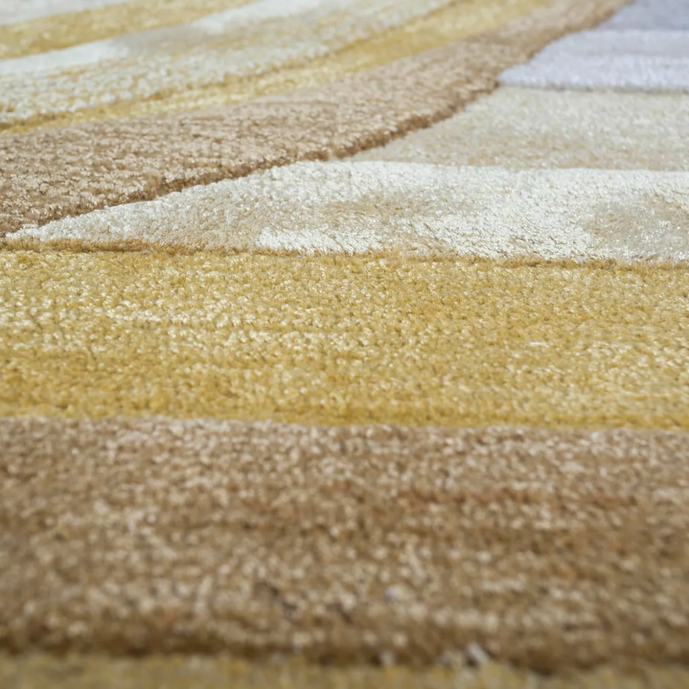 Tinted Tango Dark Amber Gold & White Hand Tufted Rug