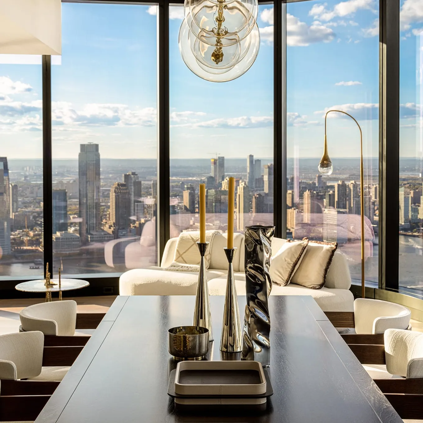 Tomo Dining Table