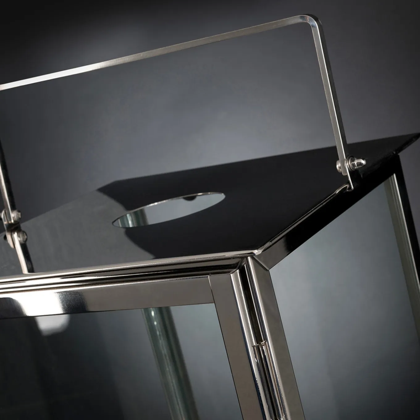 Top Tall Flat-Shaped Lantern