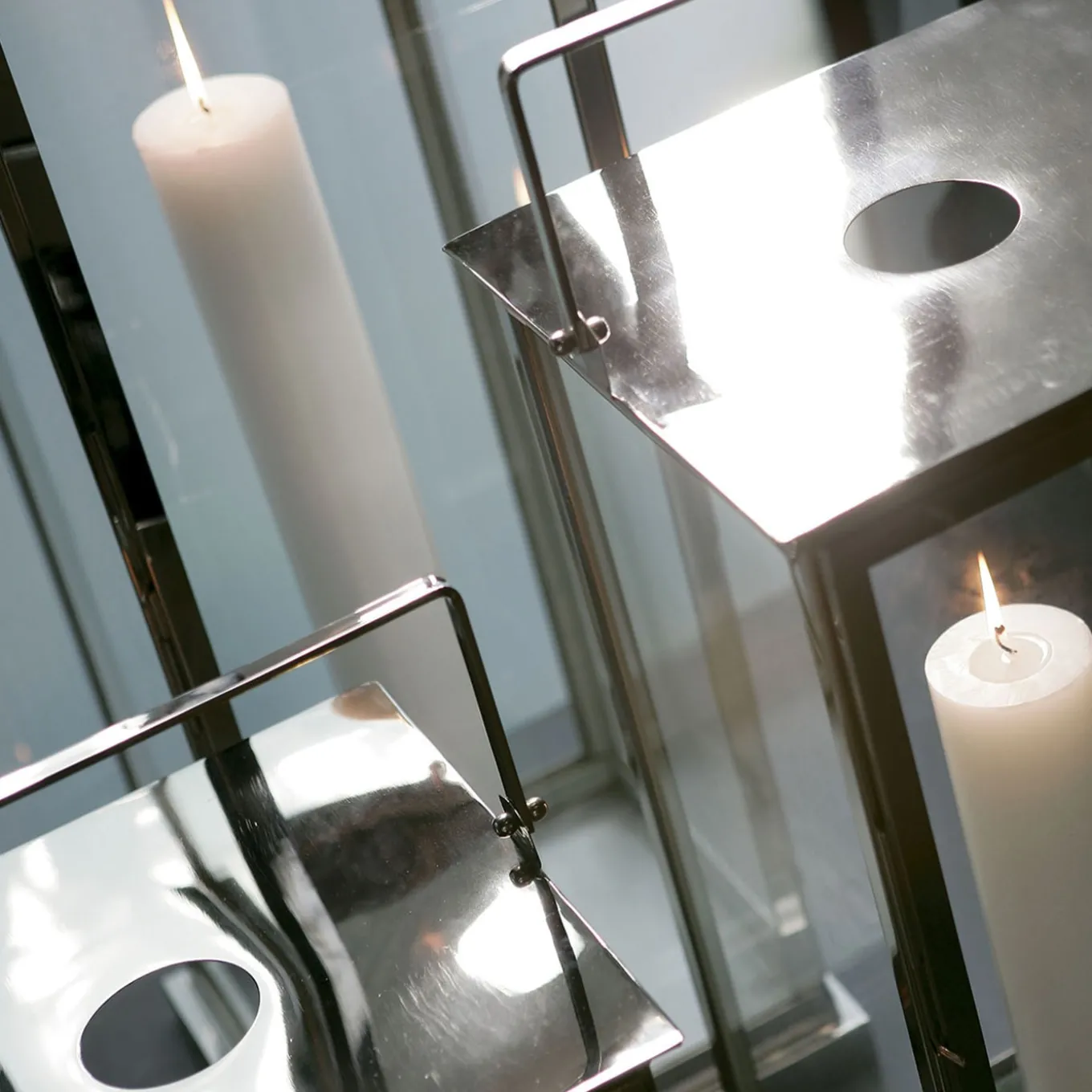 Top Tall Flat-Shaped Lantern