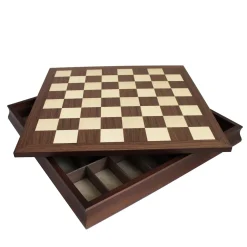 Traditional Italian Chess Set in Walnut