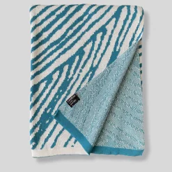 Tratto Bio Teal & White Blanket by Emilio Salvatore Leo