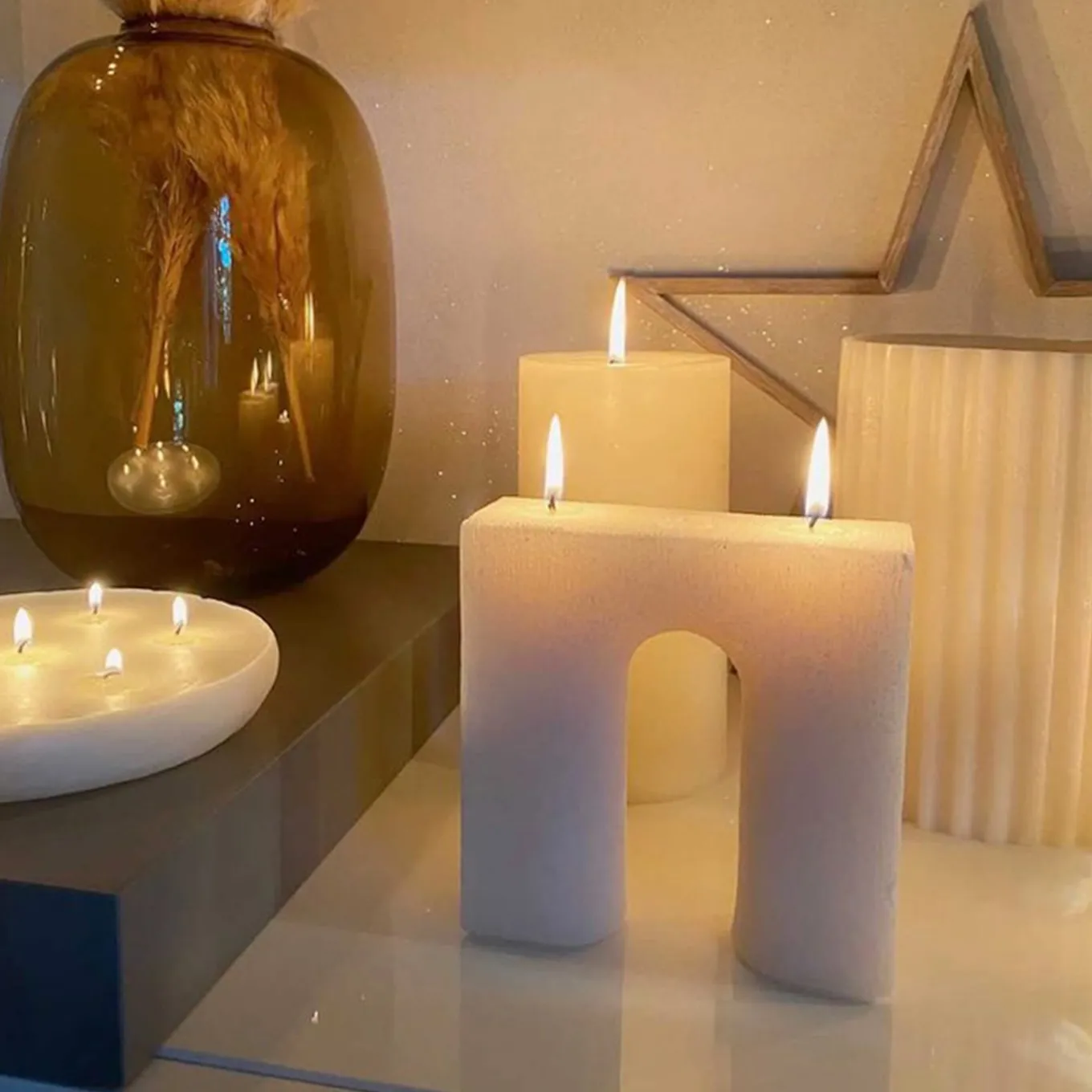 Trionfo Set of 2 White Candles