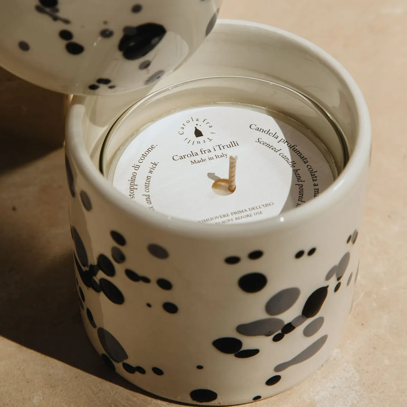 Trullo Black and White Candle Holder