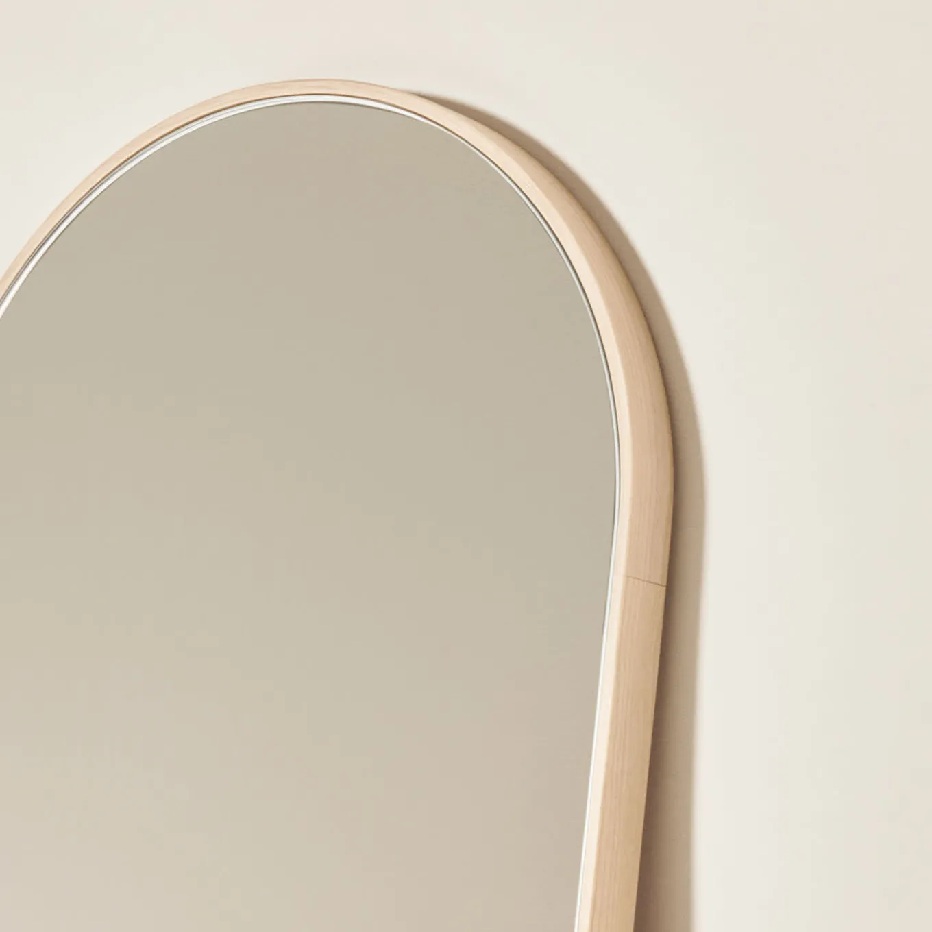Tutto Sesto Round Natural Ash Mirror