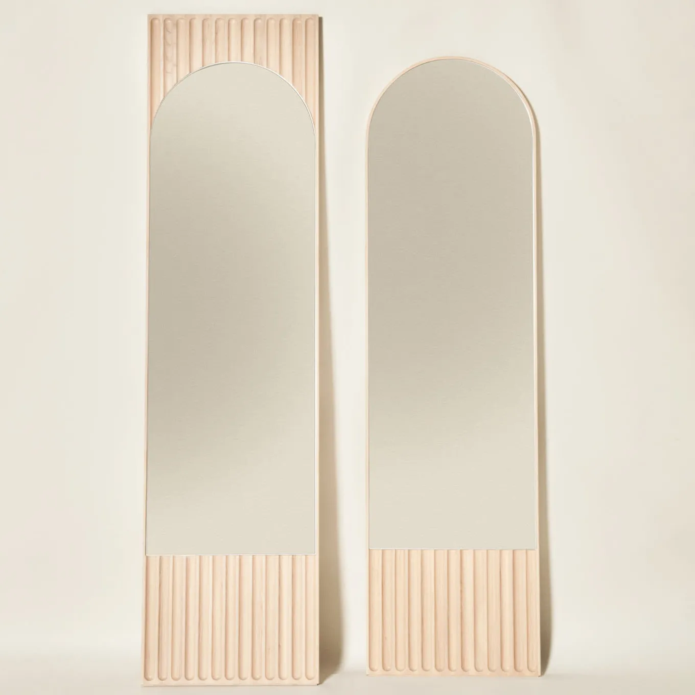 Tutto Sesto Round Natural Ash Mirror