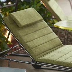 Type Green Sun Bed by Stormo Studio