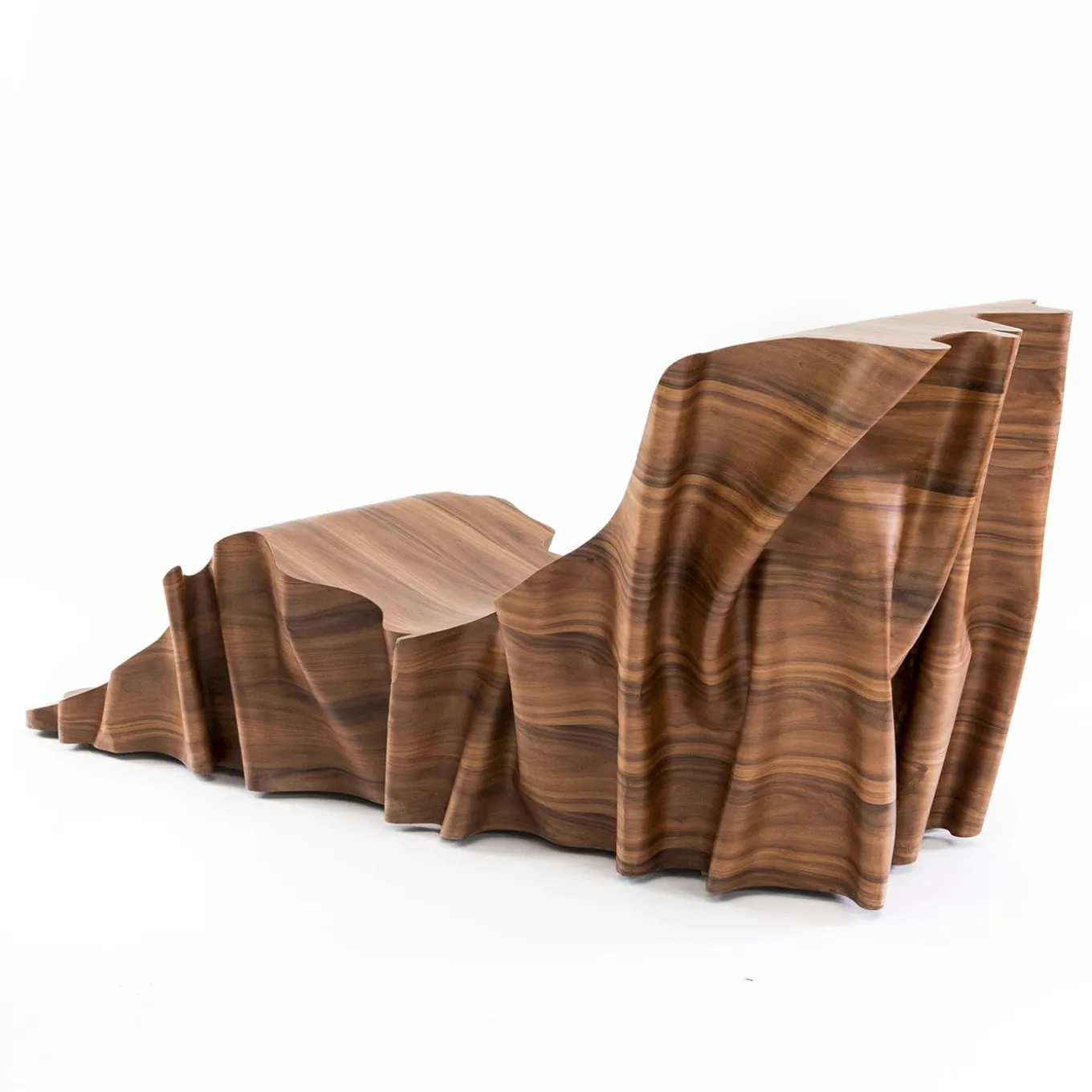 Una Chaise Longue by Stefano Marolla