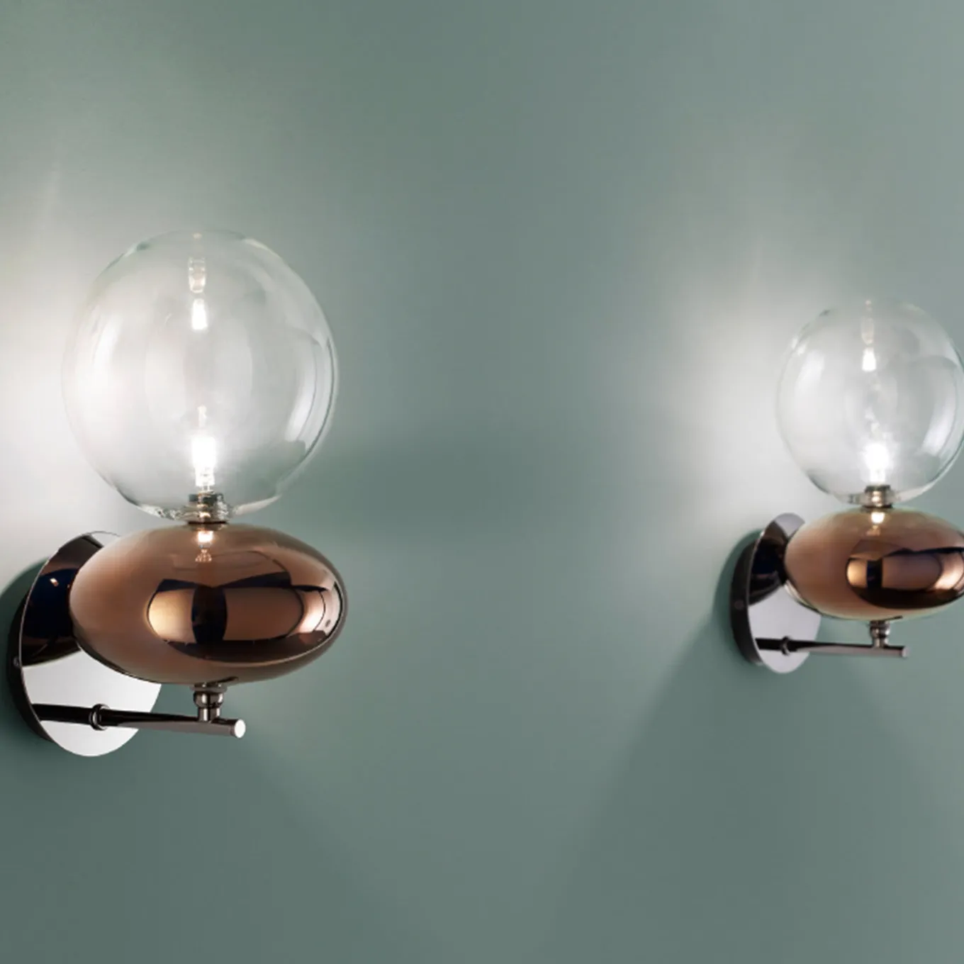 Unica Bronze Wall Lamp