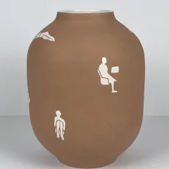 Vaso con Figure White and Beige Vase