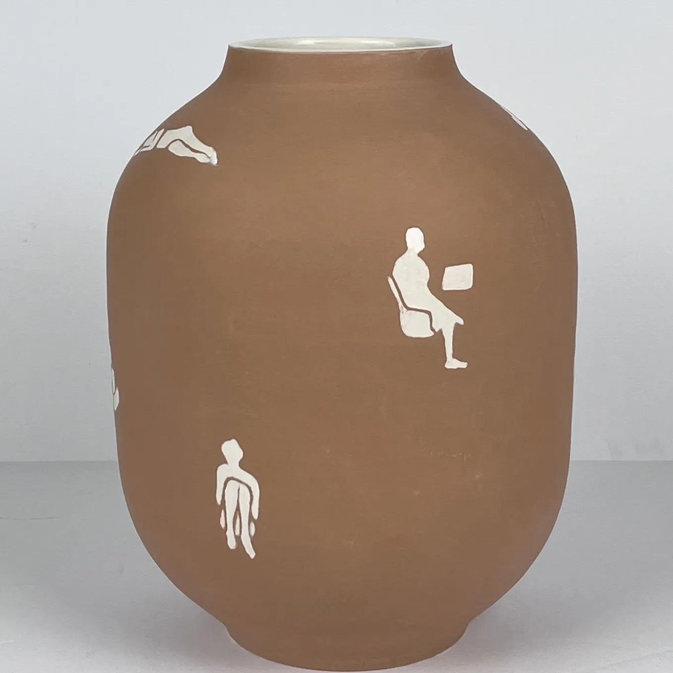 Vaso con Figure White and Beige Vase