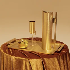 Velvet 1 tray with handles