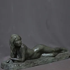 Venere Sdraiata Sculpture