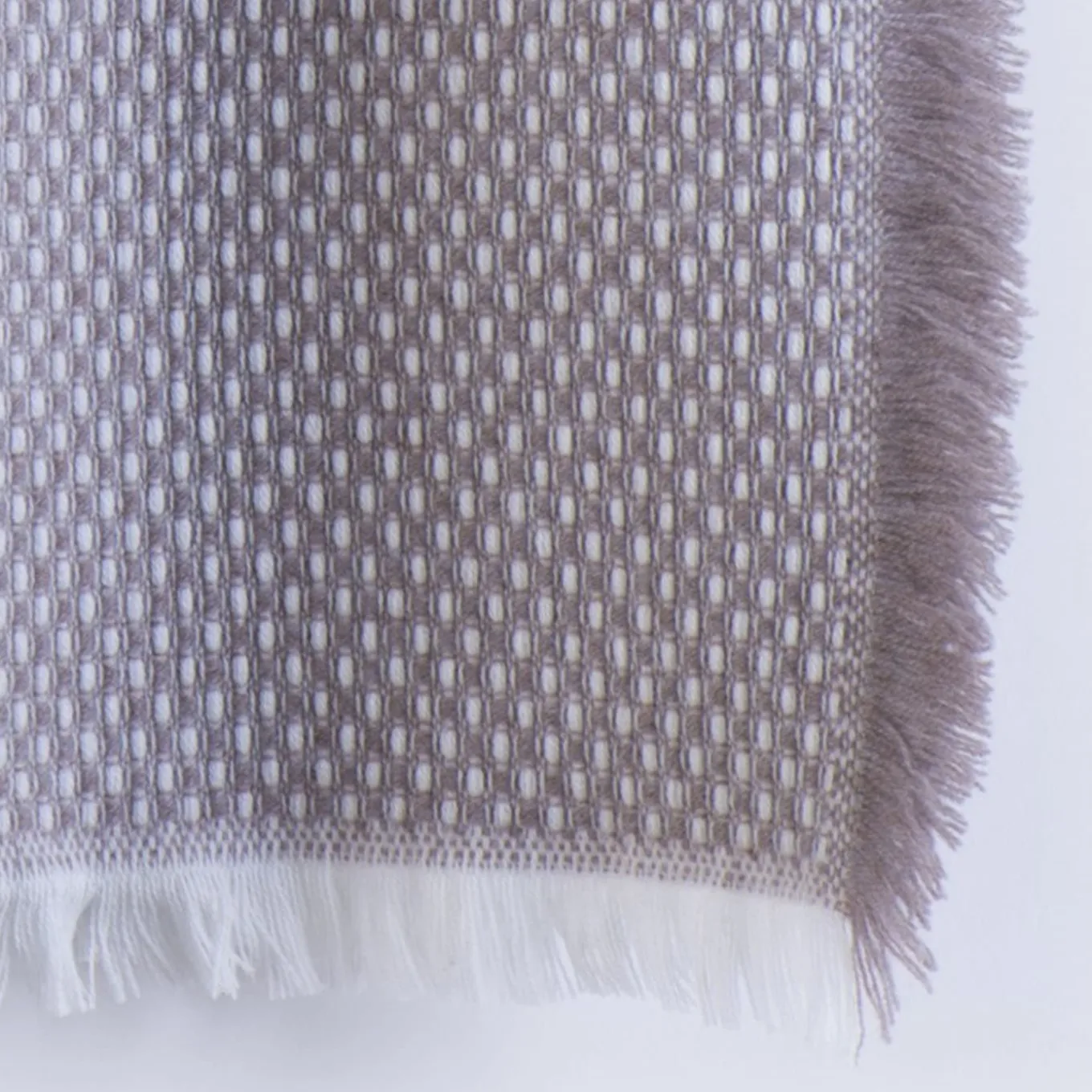 Vida Dove Gray Blanket