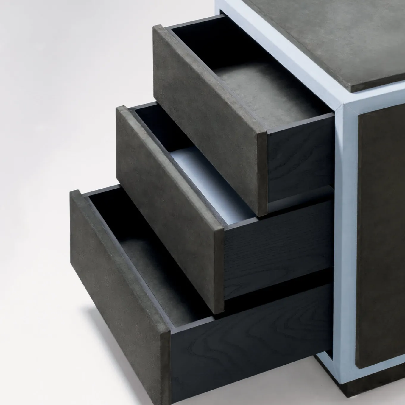 Vittoria Small Chest of Drawers