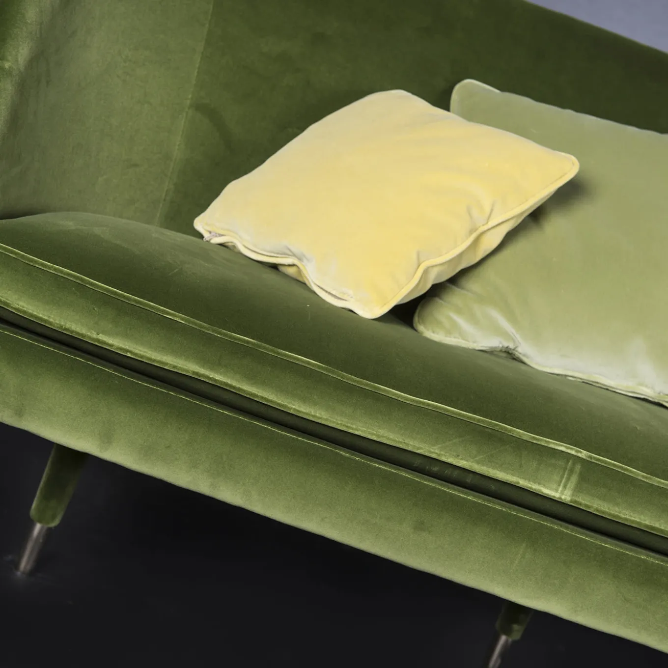 Vivien Green Sofa
