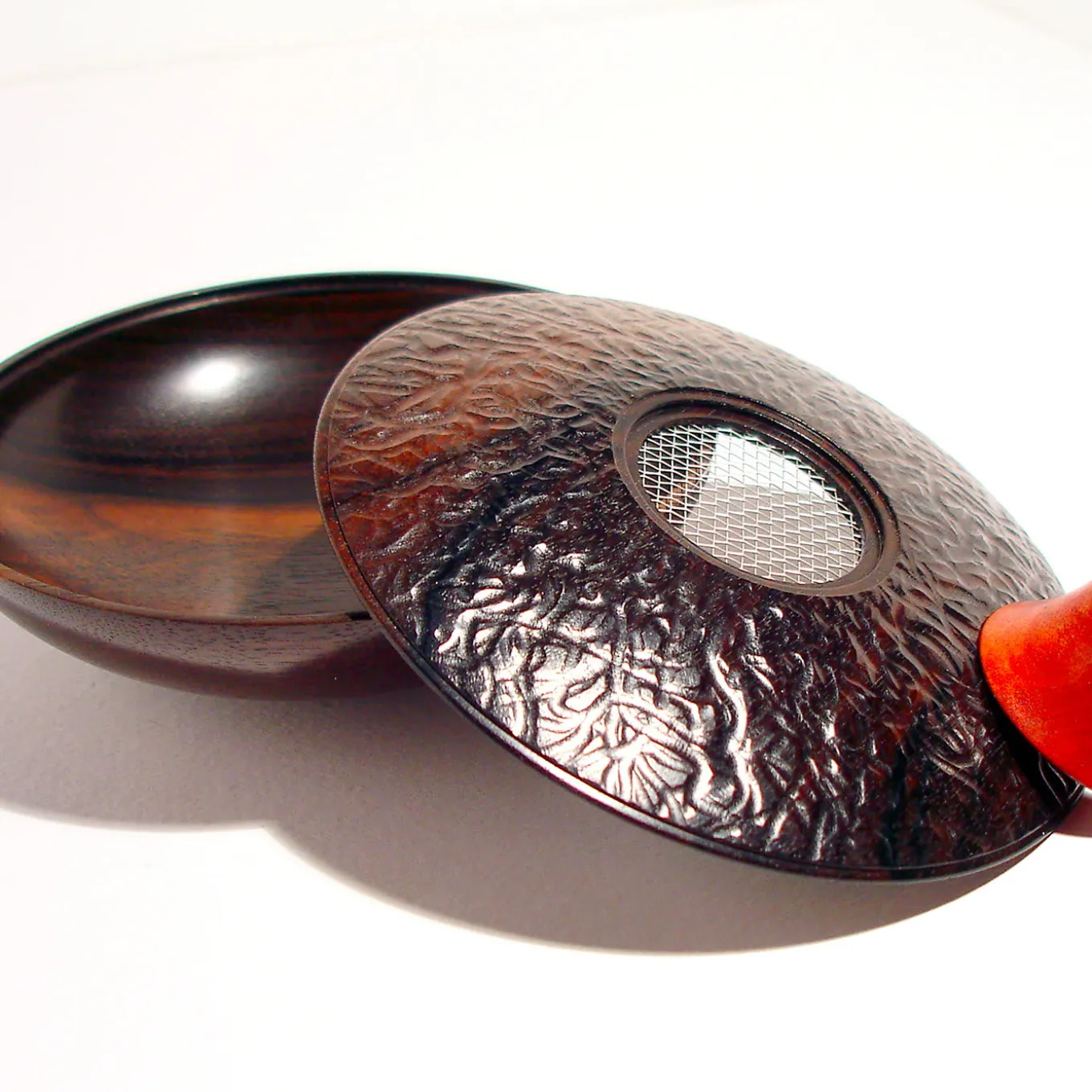 Vulcano Potpurri Holder in Ebony and Pink Ivory Wood