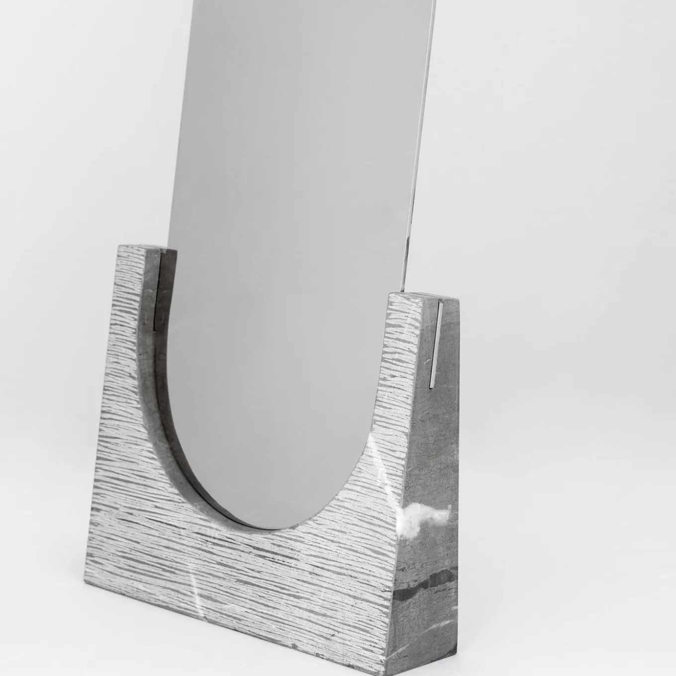 Vuoti Riflessi Striped Mirror