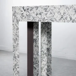 Vuoto Cubista Console