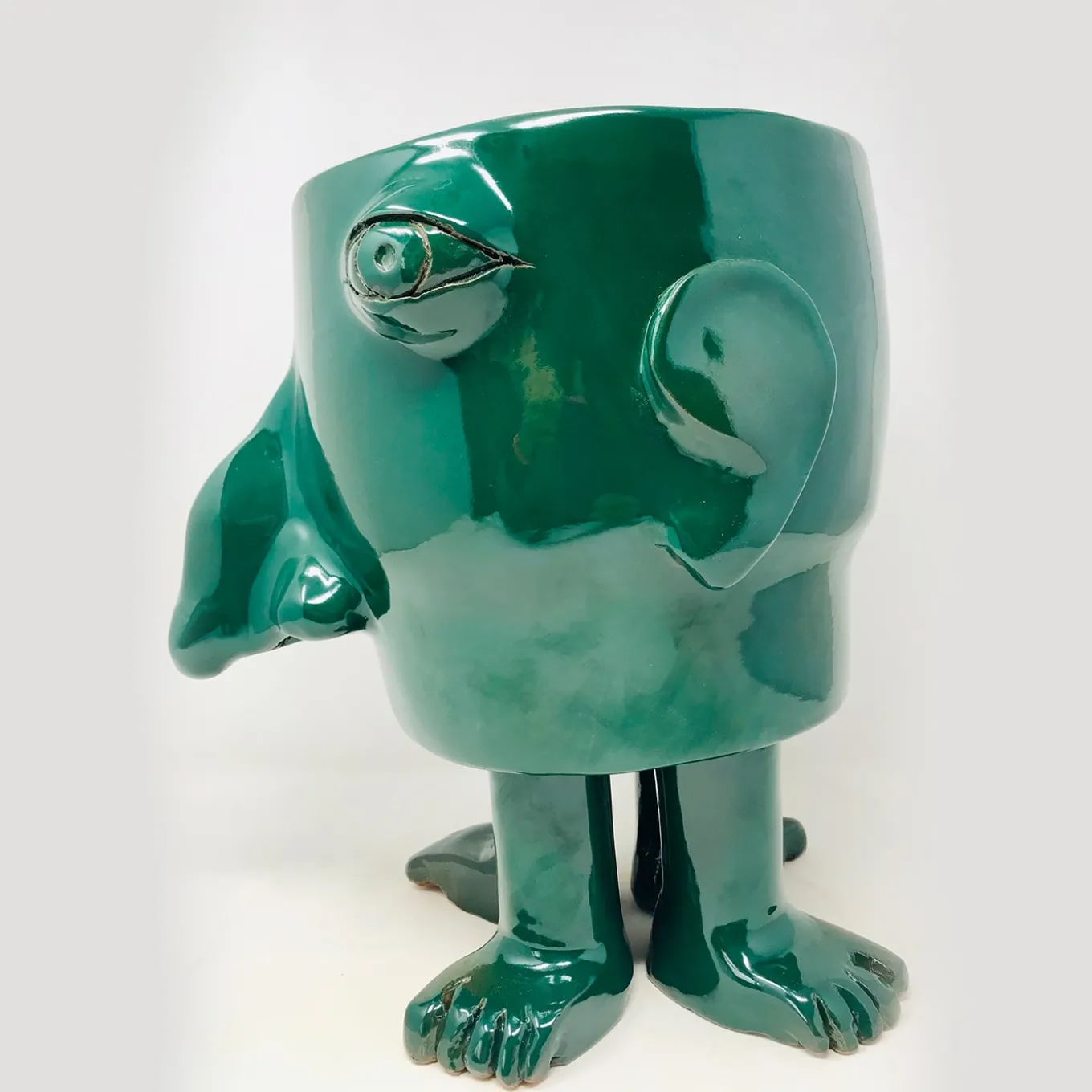 Walking Head Medium Green Flower Pot
