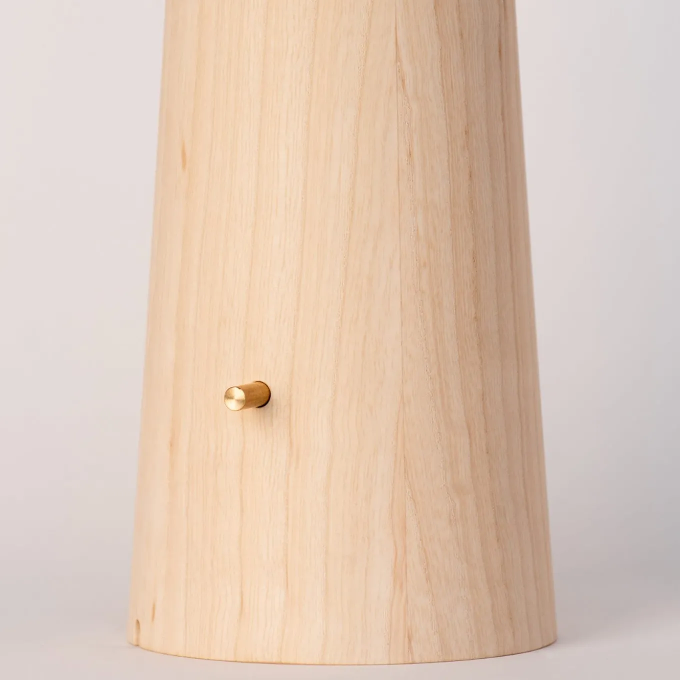 White Ash Studio Lamp Bis